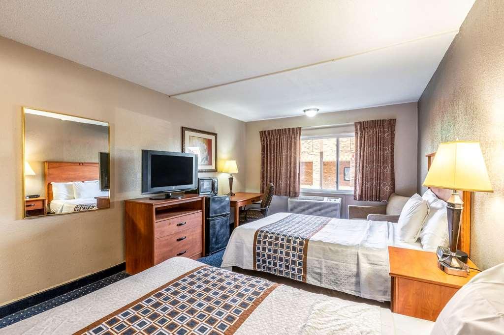 Surestay By Best Western Detroit Airport Romulus Room photo